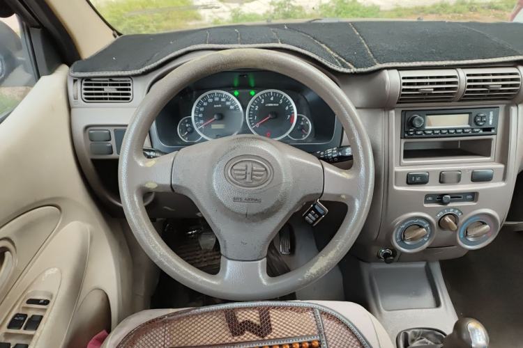 Used FAW Senya M80 2011 Value Edition 1.3L Manual 5-Seater Steering Wheel
