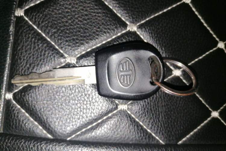 Used FAW Senya M80 2011 1.3L Manual 5 Seats Vehicle Key