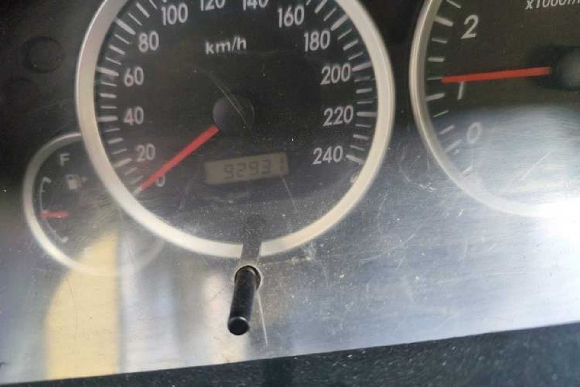 Used FAW Senya M80 2011 Value Edition 1.3L Manual 5-Seater Odometer Close Up
