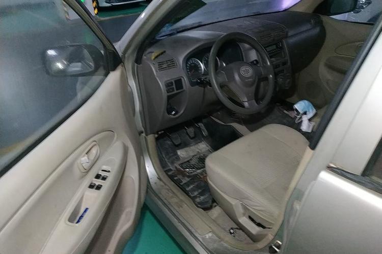 Used FAW Senya M80 2011 Value Edition 1.3L Manual 7-Seater Driver Seat