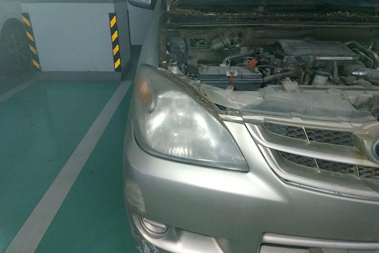 Used FAW Senya M80 2011 Value Edition 1.3L Manual 7-Seater Right Front Headlight