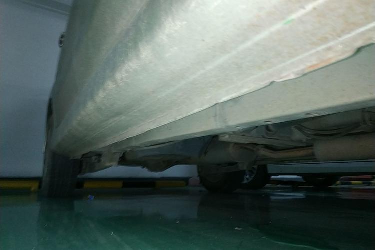 Used FAW Senya M80 2011 Value Edition 1.3L Manual 7-Seater Right Side Sill