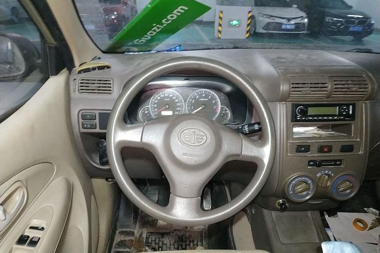 Used FAW Senya M80 2011 Value Edition 1.3L Manual 7-Seater Steering Wheel