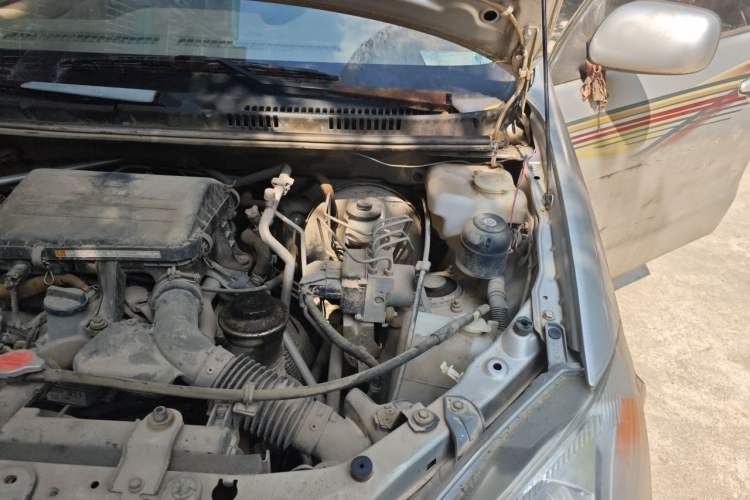 Used FAW Senya M80 2011 1.3L Manual 5 Seats Engine Bay Left