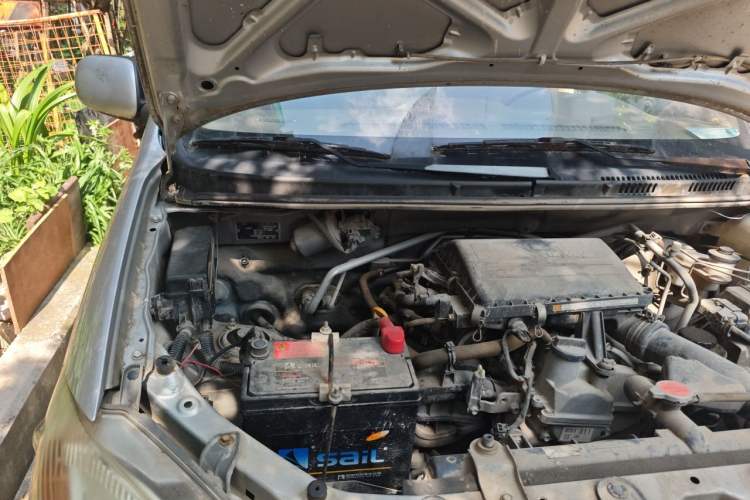 Used FAW Senya M80 2011 1.3L Manual 5 Seats Engine Bay Right
