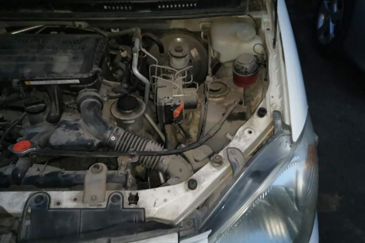 Used FAW Senya M80 2011 1.3L Manual 5 Seats Engine Bay Left