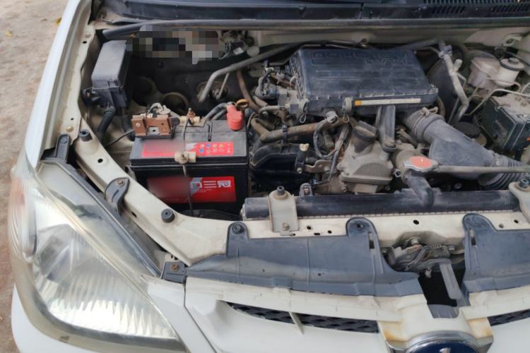 Used FAW Senya M80 2011 1.3L Manual 7-Seater Engine Bay Right