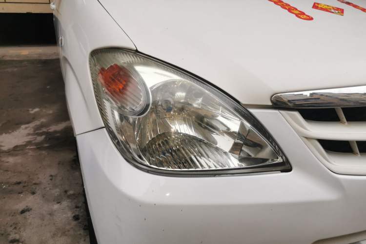 Used FAW Senya M80 2011 1.3L Manual 5 Seats Right Front Headlight