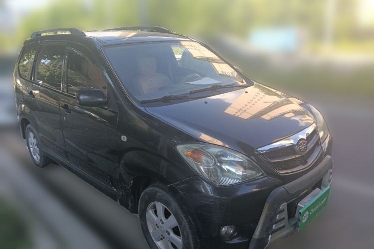 Used FAW Senya M80 2014 1.3L Manual 5-Seater Happiness Edition Front Right 45 Deg