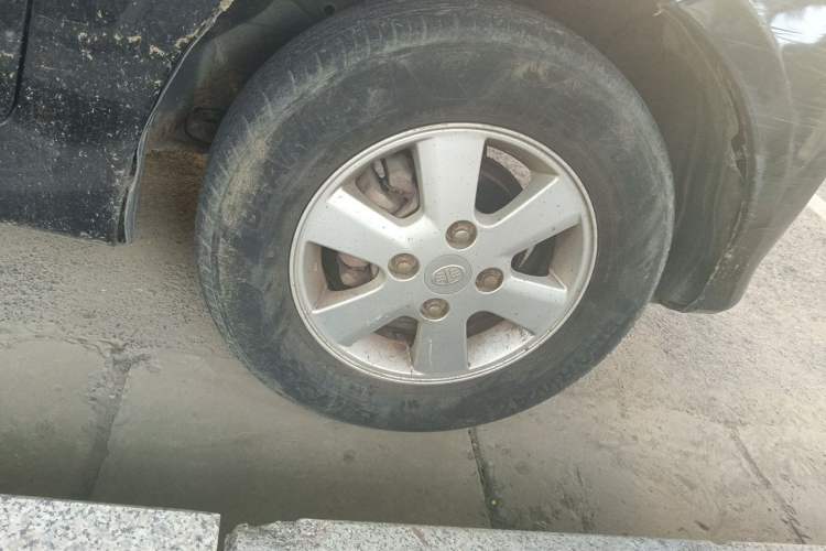 Used FAW Senya M80 2014 1.3L Manual 5-Seater Happiness Edition Right Front Wheel Hub