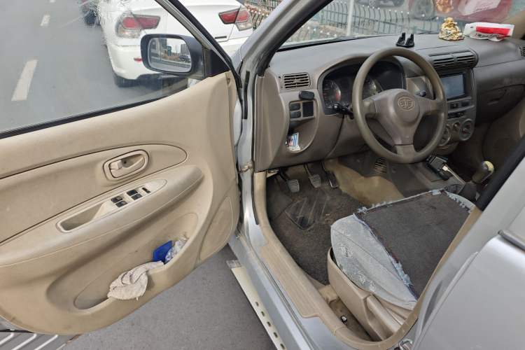Used FAW Senya M80 2014 1.3L Manual 5-Seater Value Edition Driver Seat