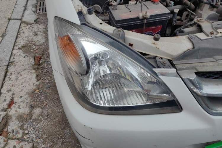 Used FAW Senya M80 2014 1.3L Manual 5-Seater Value Edition Right Front Headlight
