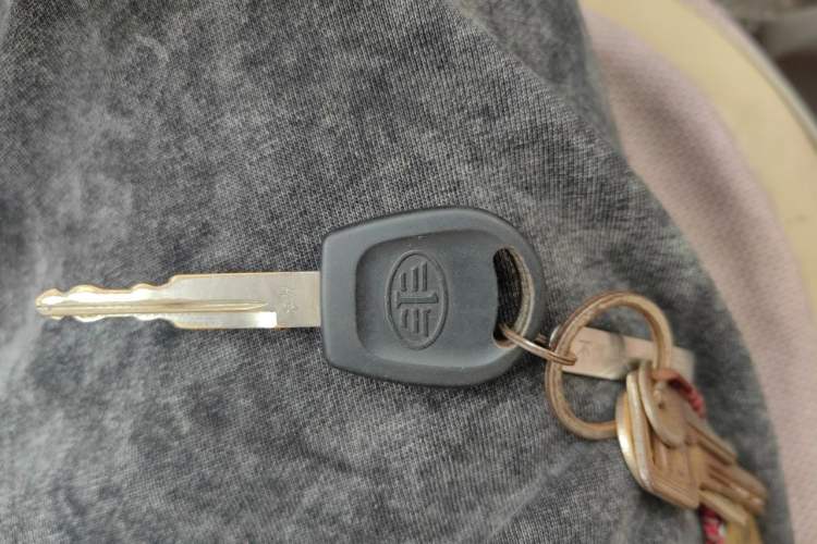 Used FAW Senya M80 2014 1.3L Manual 5-Seater Value Edition Vehicle Key