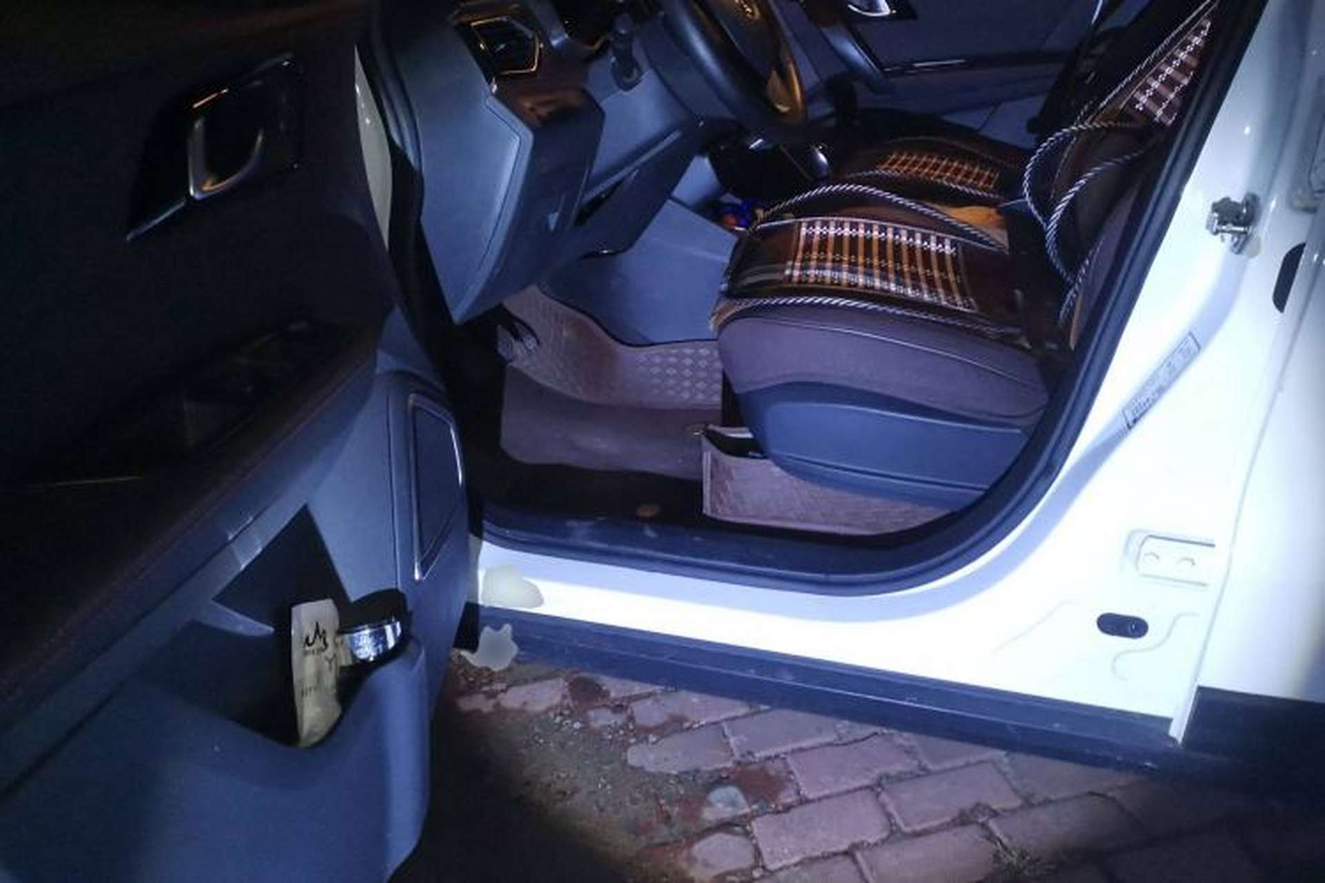 Used FAW Senya R7 2024 1.5L Manual Fashion Edition Driver Seat