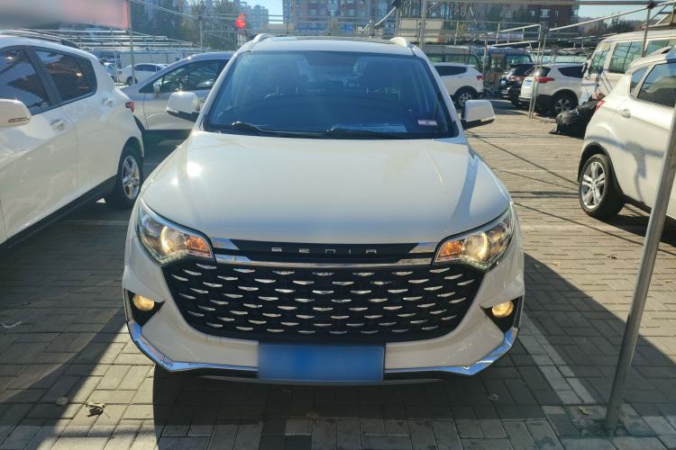 Used FAW Senya R7 2018 R7C 1.6L Manual Luxury Model Front
