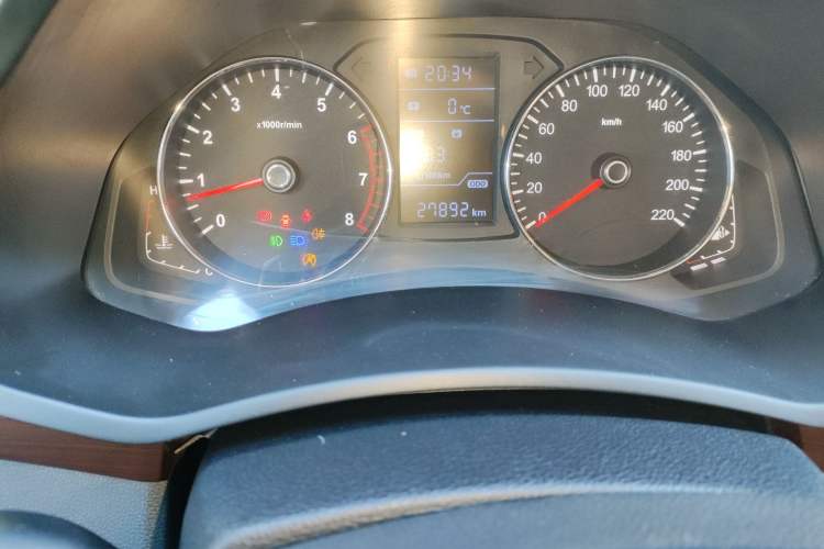 Used FAW Senya R7 2018 R7C 1.6L Manual Luxury Model Instrument Cluster
