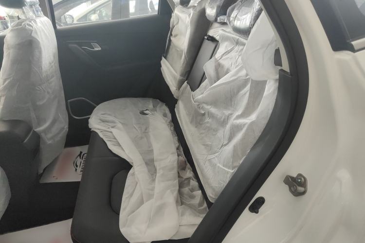 Used FAW Senya R7 2024 1.5L Automatic Comfort Version Interior 1