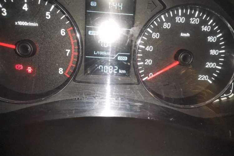Used FAW Senya R7 2024 1.5L Manual Fashion Edition Odometer Close Up