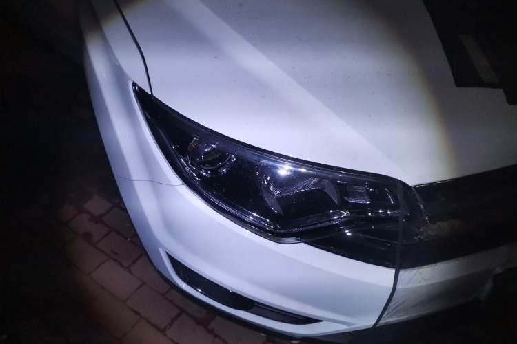 Used FAW Senya R7 2024 1.5L Manual Fashion Edition Right Front Headlight