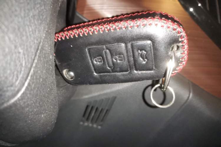 Used FAW Senya R7 2024 1.5L Manual Fashion Edition Vehicle Key