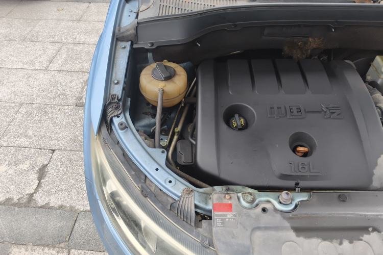 Used FAW Senya R7 2016 1.6L Manual Smart Version Engine Bay Right