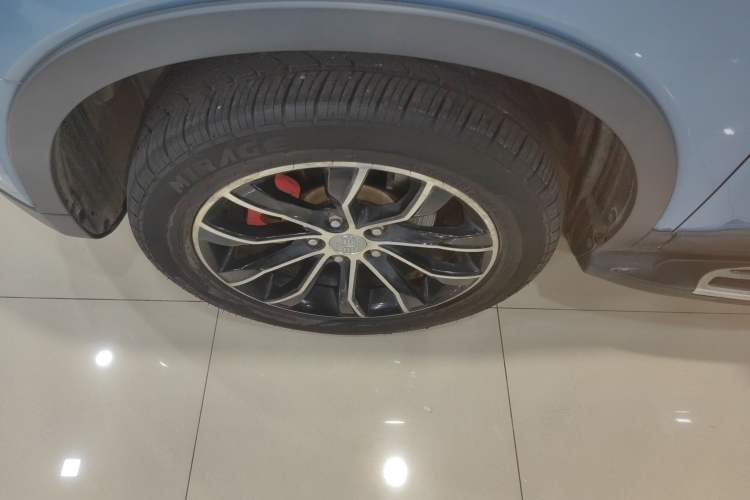 Used FAW Senya R7 2016 1.6L Manual Luxury Model Exterior 1