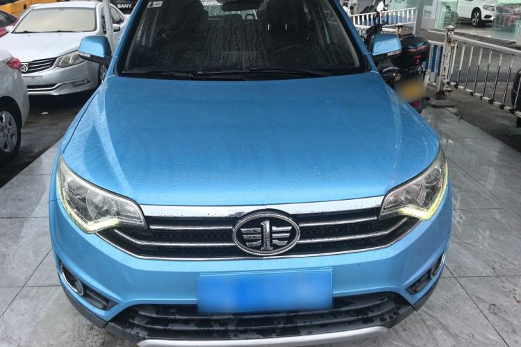 Used FAW Senya R7 2016 1.6L Manual Smart Version Front