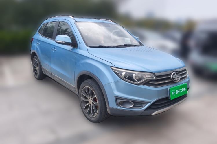 Used FAW Senya R7 2016 1.6L Manual Smart Version Front Right 45 Deg