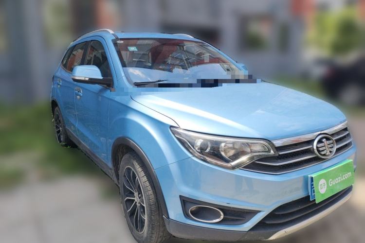 Used FAW Senya R7 2016 1.6L Manual Smart Version Front Right 45 Deg
