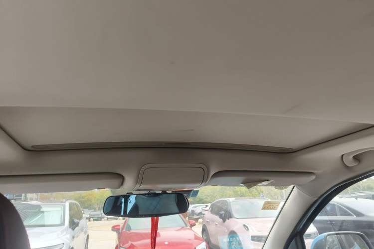 Used FAW Senya R7 2016 1.6L Manual Smart Version Headliner