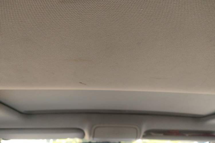 Used FAW Senya R7 2016 1.6L Manual Smart Version Headliner