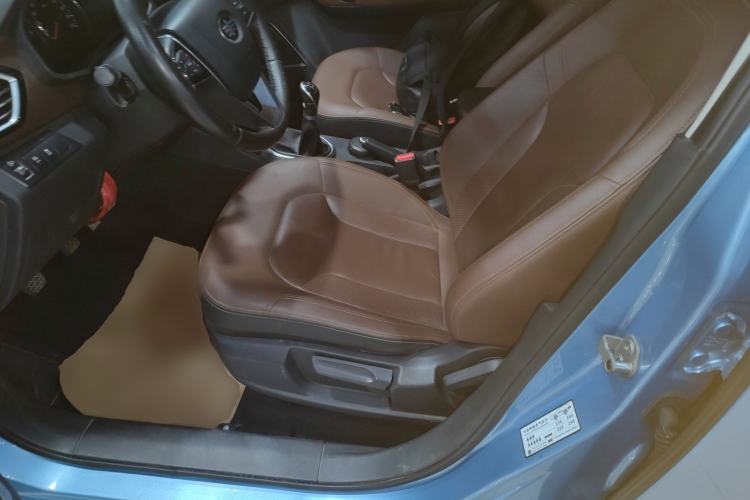 Used FAW Senya R7 2016 1.6L Manual Luxury Model Left Front Seat