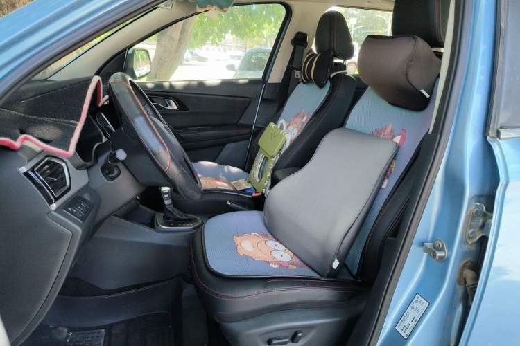 Used FAW Senya R7 2016 1.6L Automatic Prestige Model Left Front Seat