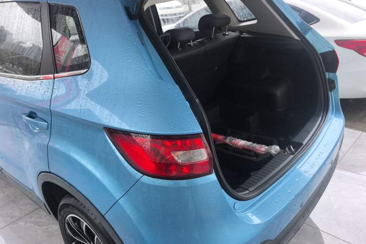 Used FAW Senya R7 2016 1.6L Manual Smart Version Rear Left 45 Deg