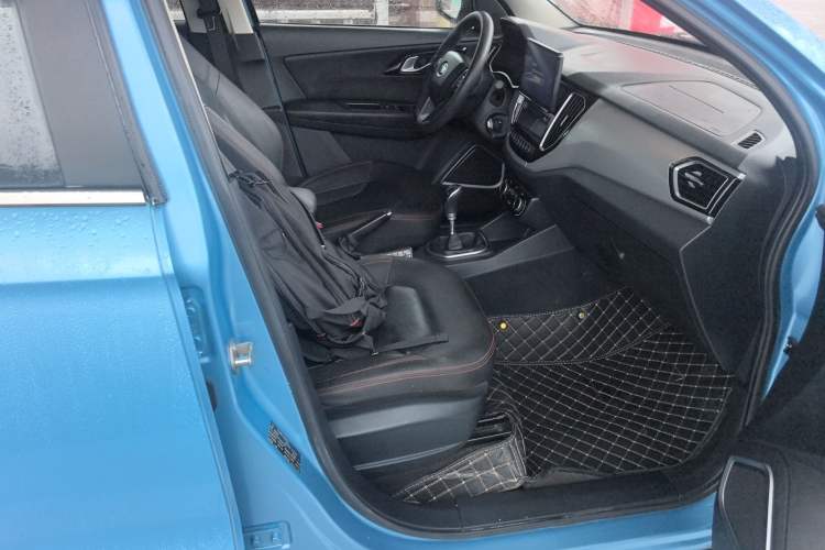 Used FAW Senya R7 2016 1.6L Manual Smart Version Right Front Seat