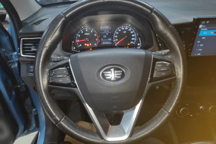 Used FAW Senya R7 2016 1.6L Manual Luxury Model Steering Wheel