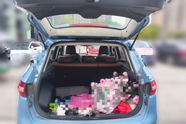 Used FAW Senya R7 2016 1.6L Manual Smart Version Trunk
