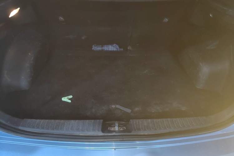 Used FAW Senya R7 2016 1.6L Manual Luxury Model Trunk