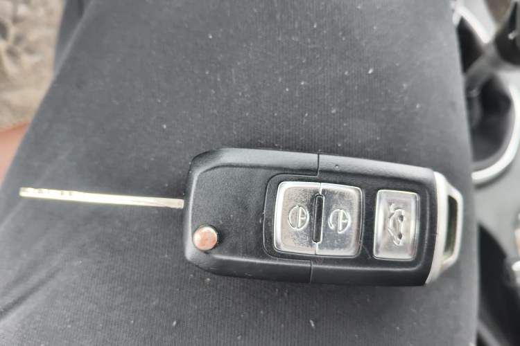 Used FAW Senya R7 2016 1.6L Manual Smart Version Vehicle Key