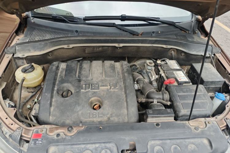 Used FAW Senya R7 2016 1.6L Manual Comfort Model Engine Bay