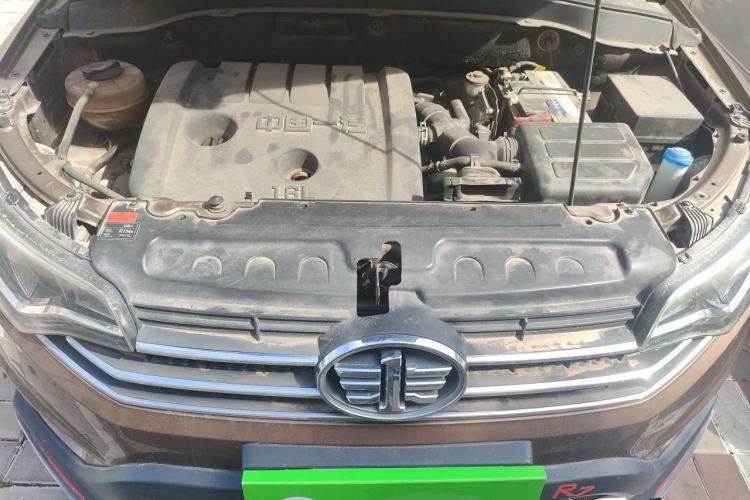 Used FAW Senya R7 2016 1.6L Automatic Luxury Model Engine Bay