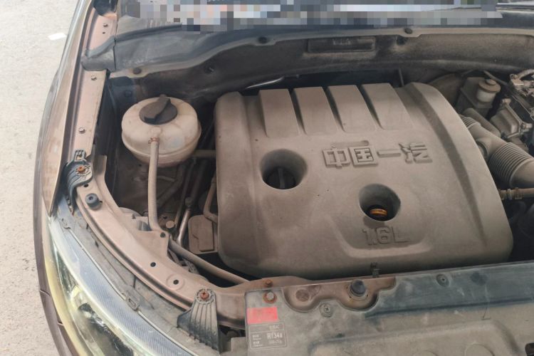 Used FAW Senya R7 2016 1.6L Manual Luxury Model Engine Bay Right