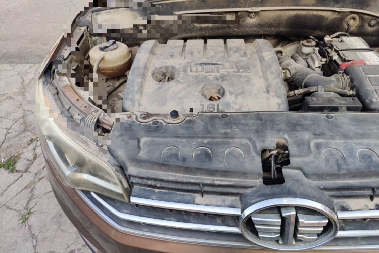 Used FAW Senya R7 2016 1.6L Manual Smart Version Engine Bay Right