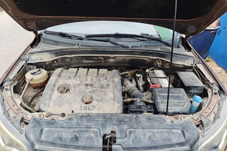 Used FAW Senya R7 2016 1.6L Manual Luxury Model Engine Bay