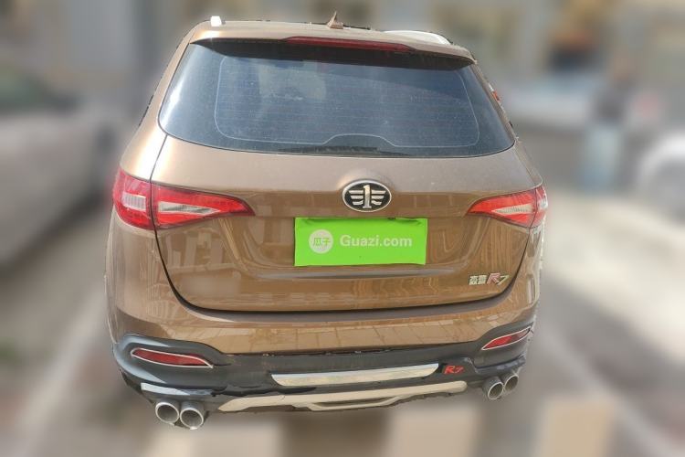 Used FAW Senya R7 2016 1.6L Automatic Luxury Model Exterior 4