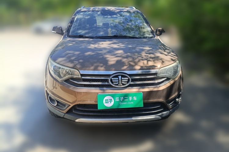 Used FAW Senya R7 2016 1.6L Manual Luxury Model Front