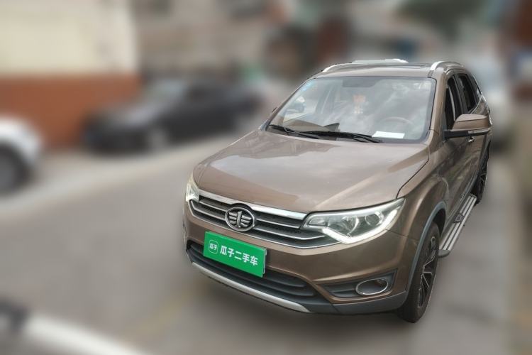 Used FAW Senya R7 2016 1.6L Manual Smart Version Front