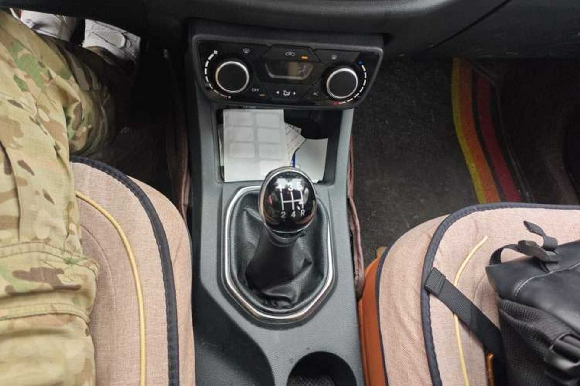 Used FAW Senya R7 2016 1.6L Manual Comfort Model Gear Lever