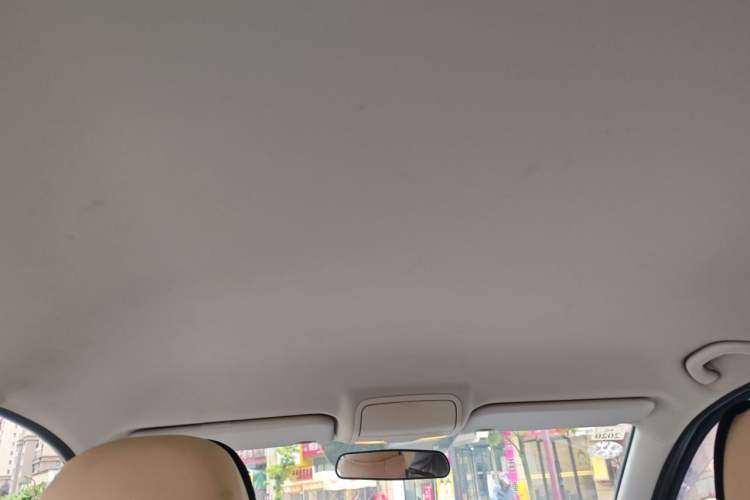 Used FAW Senya R7 2016 1.6L Manual Comfort Model Headliner