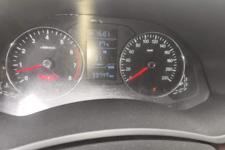Used FAW Senya R7 2016 1.6L Manual Luxury Model Instrument Cluster